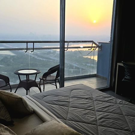 The Luxe Living Hotel Noida Exterior foto