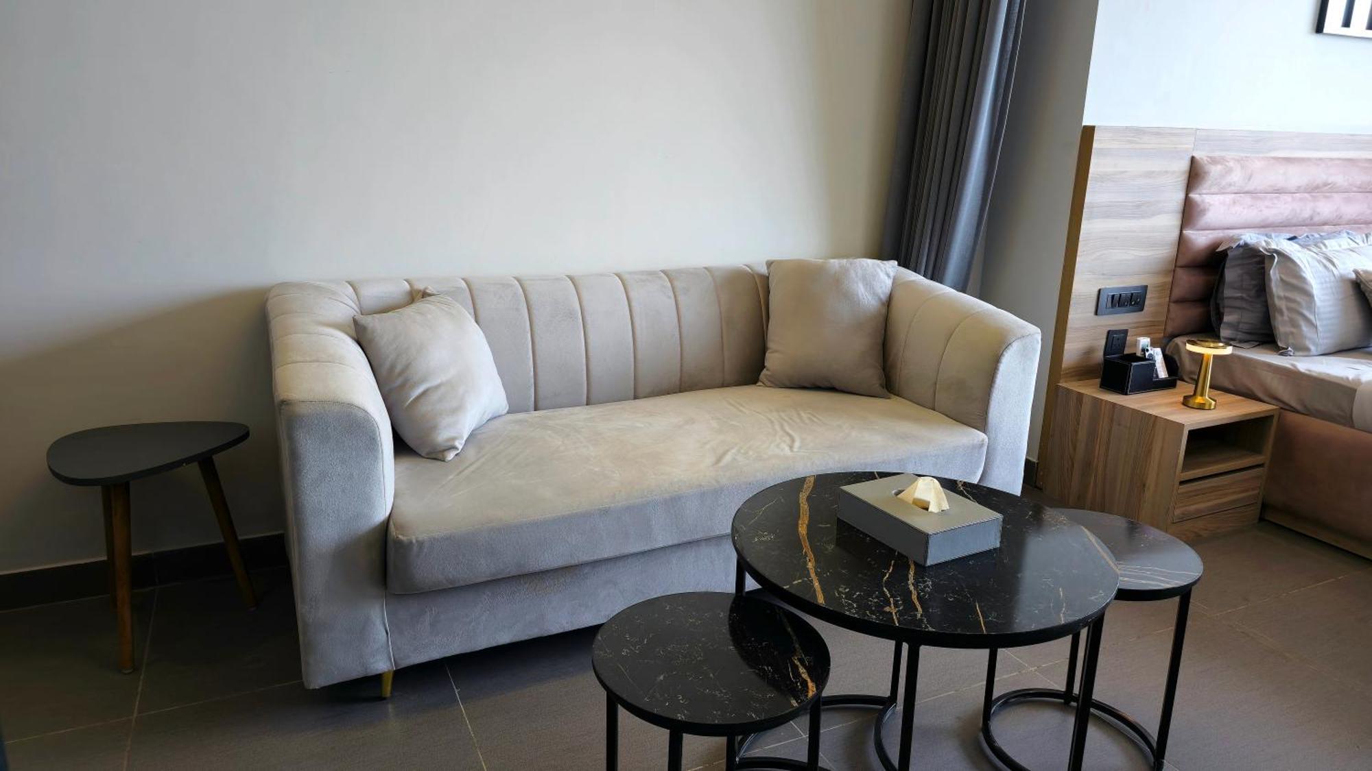The Luxe Living Hotel Noida Exterior foto