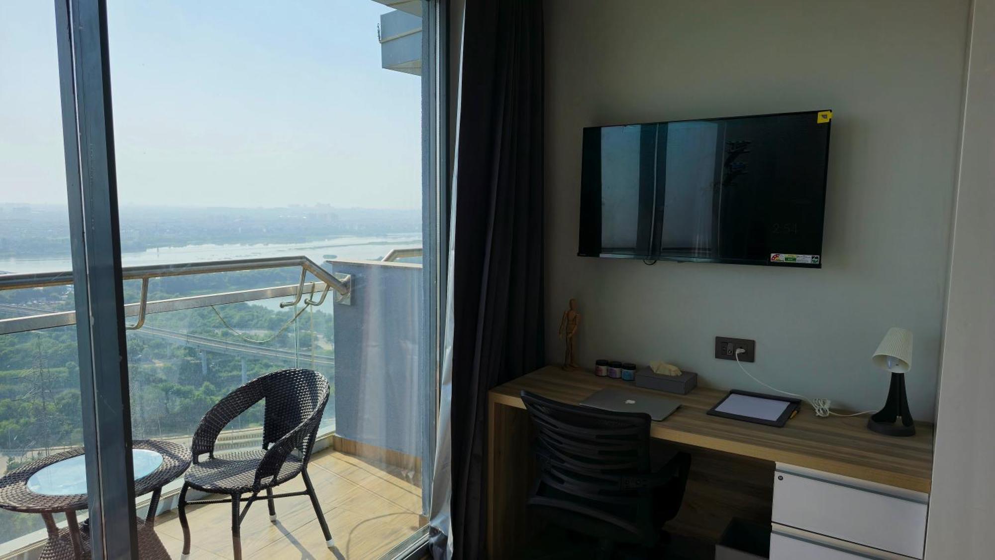 The Luxe Living Hotel Noida Exterior foto